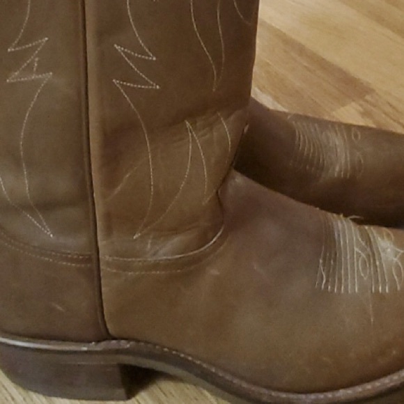 Tony lama’s Western boots never worn bottoms no even a scrape - Picture 1 of 2
